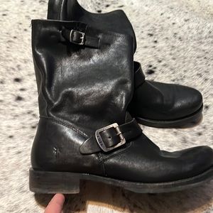 FRYE WOMEN'S ENGINEER BOOTS black size 9.5